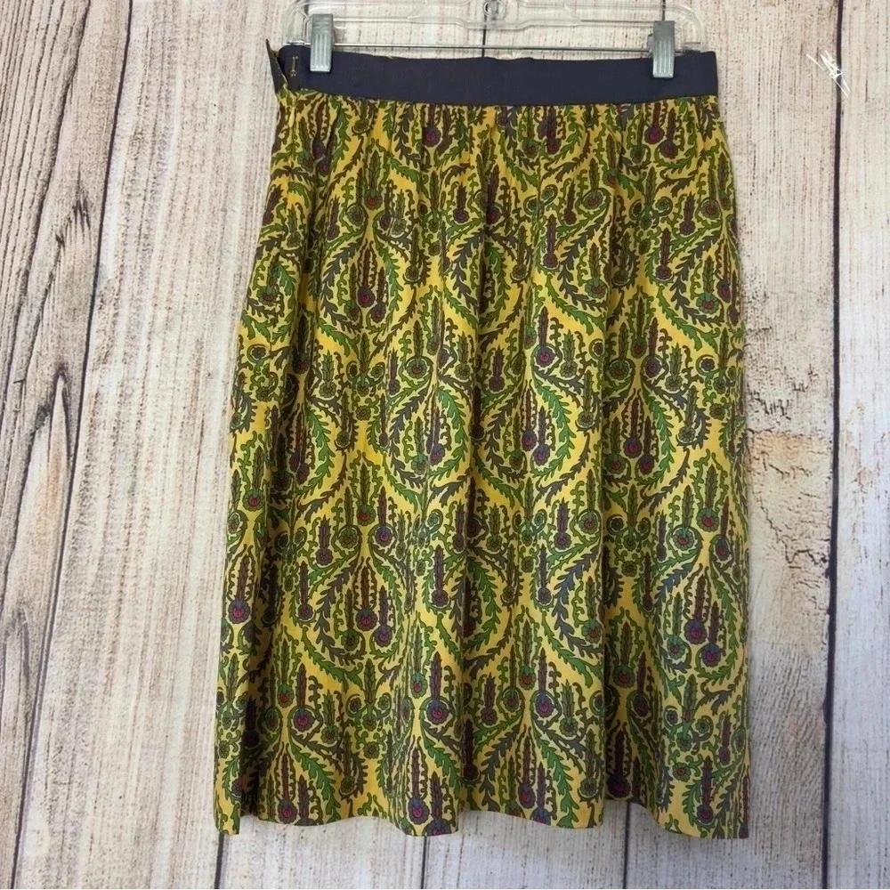 L.L bean Womens Silk Skirt size 4